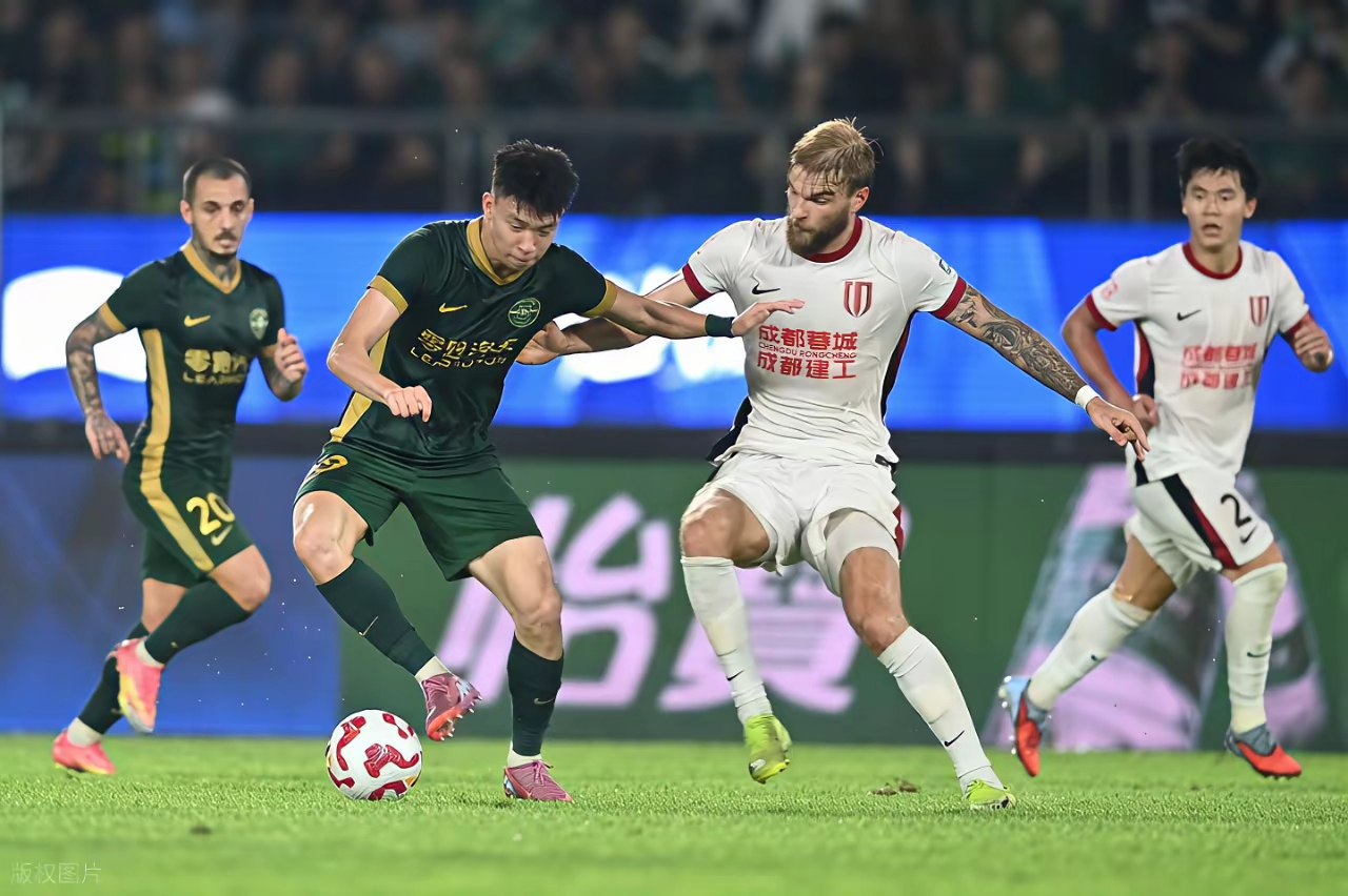 乐竞电竞-冲刺阶段体能课后，成都蓉城强势反弹备战全明星赛，引发热议，阵容厚度经受考验的简单介绍